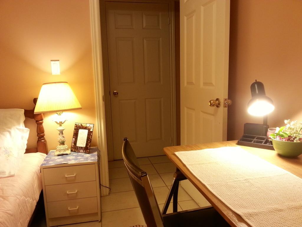 Maria'S Homestay Thornhill Quarto foto